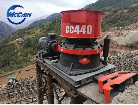 CC440單缸液壓圓錐破碎機(jī)(圖2) CC440單缸液壓圓錐破碎機(jī)(圖2)